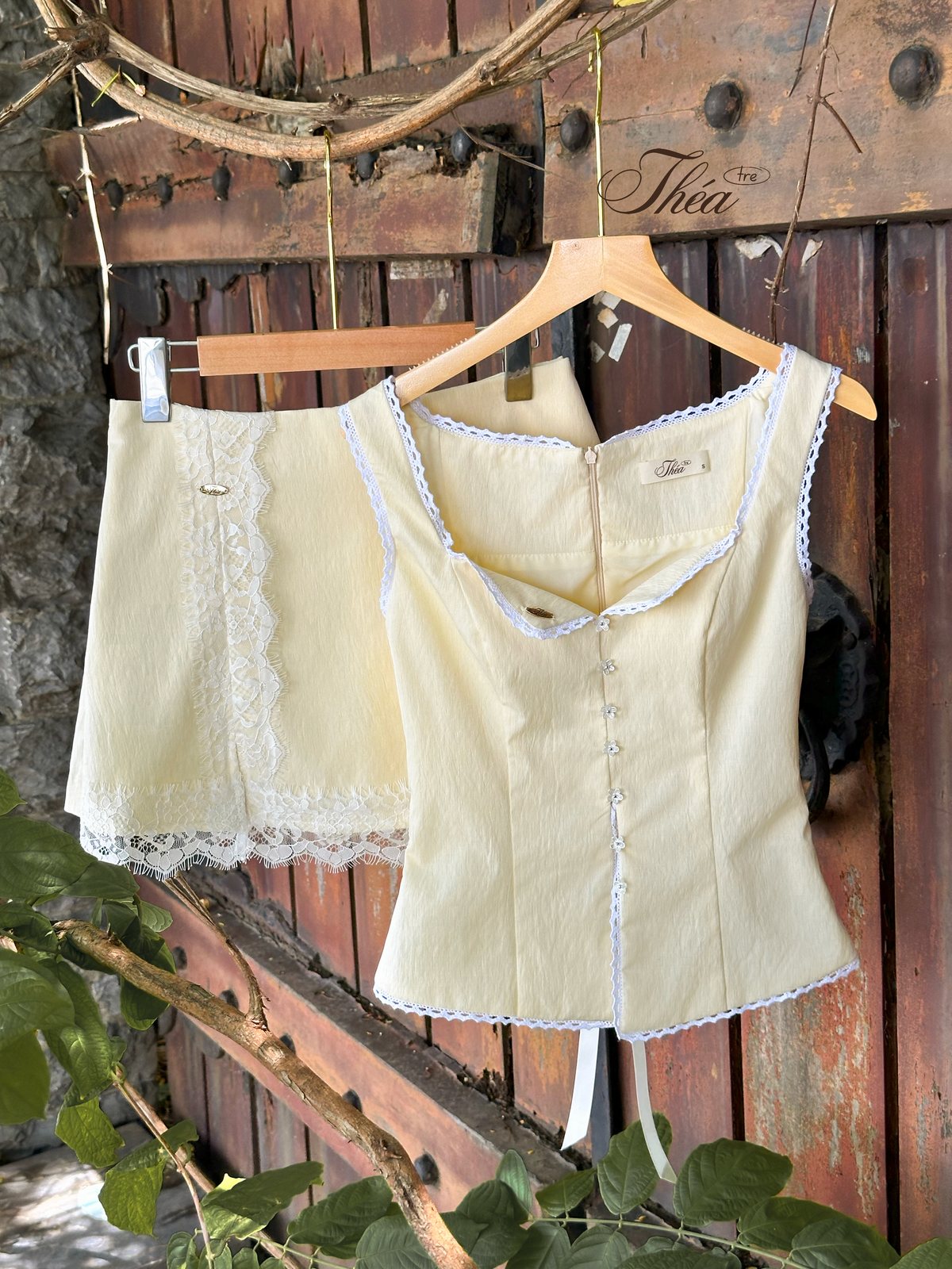 Helia Skirt